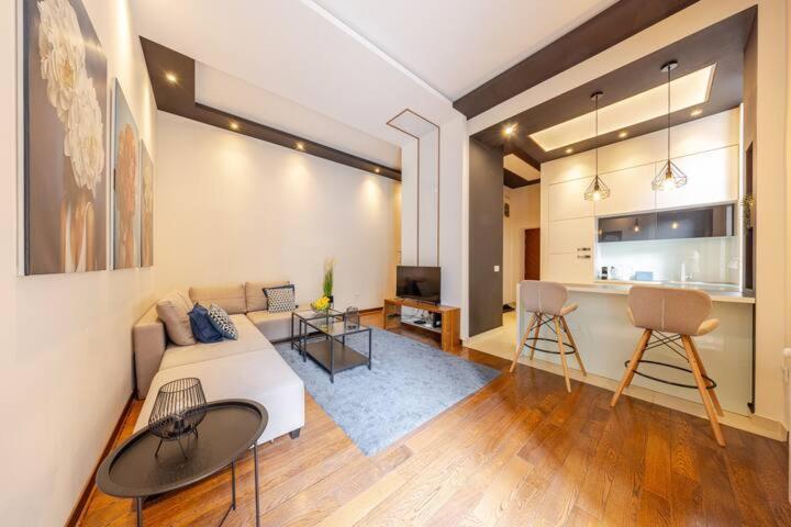 Lux In Center Daire Belgrad
